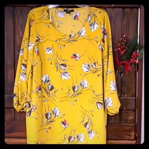 Yellow, floral flowing blouse